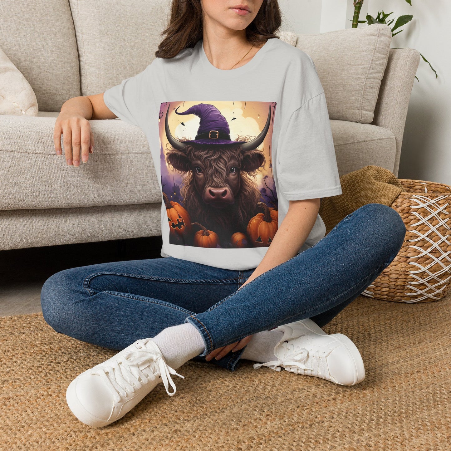 Highland Cow Witch Halloween T-Shirt